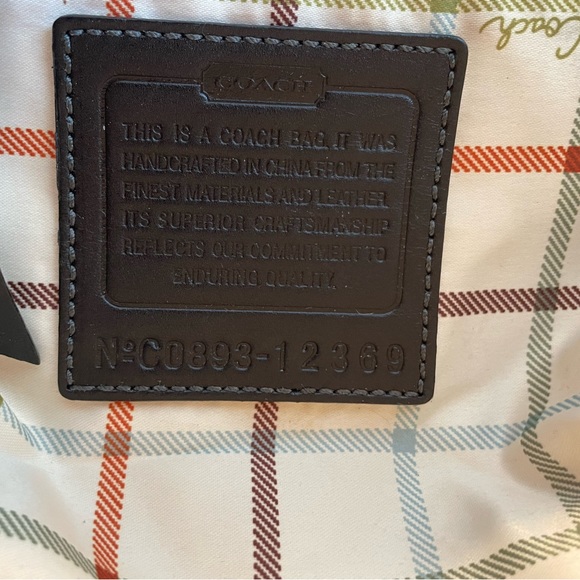 PRICE DROP✨🤩 COACH Bleeker black & tan signature shoulder tote - Picture 2 of 11